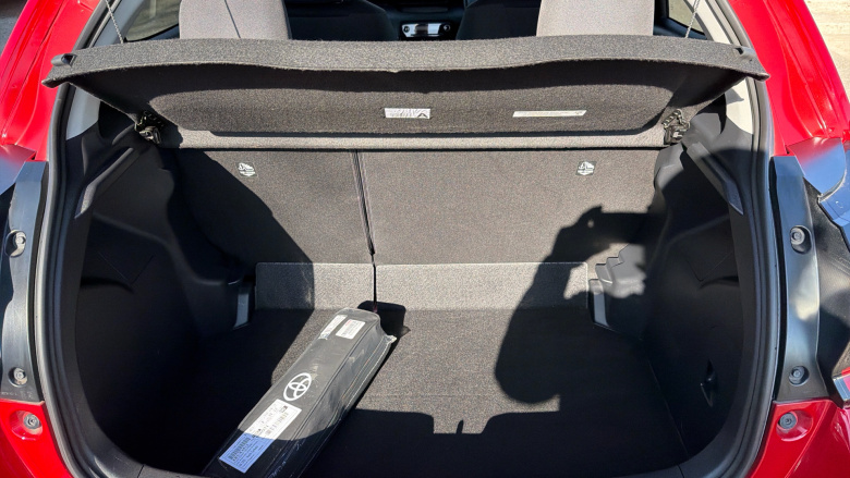 Toyota Yaris 1.5 Hybrid Design 5dr CVT Hybrid Hatchback